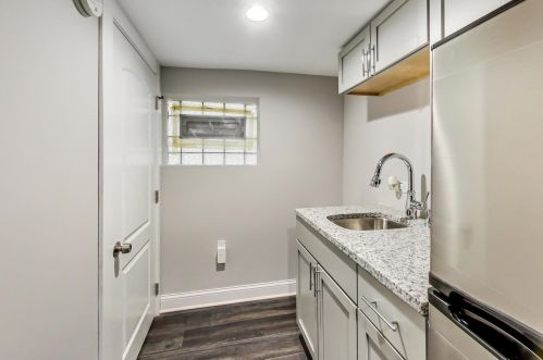 7443 Merrill Ave, Chicago IL  60649-3210 exterior