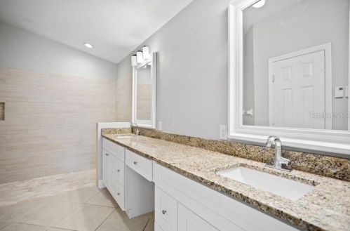 10124 Arbor Run Dr, Tampa FL  33647-2902 exterior