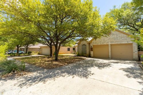 8209 Forest Heights Ln, Austin TX  78749-3508 exterior