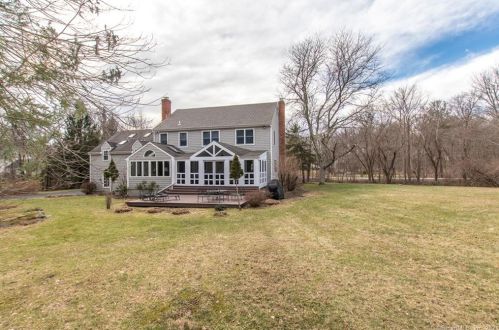 24 Duck Pond Pl, Wilton CT 06897-2704 exterior