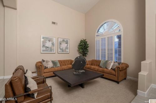 723 Amberwood Dr, Phoenix AZ  85045-0634 exterior