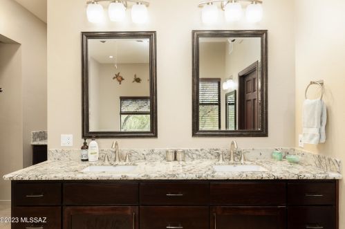 2106 Camino El Ganado, Tucson AZ  85718-4108 exterior