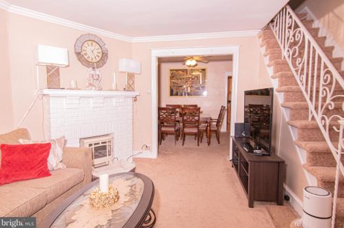 537 Godfrey Ave, Philadelphia PA 19126-3834 exterior