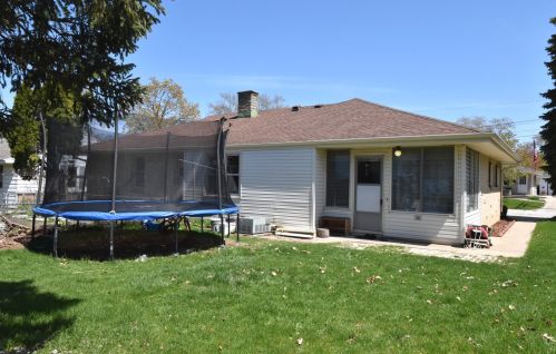 3777 69th St, Milwaukee WI  53220-1812 exterior