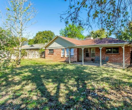 5305 Beckett Cir, Austin TX 78749-2114 exterior