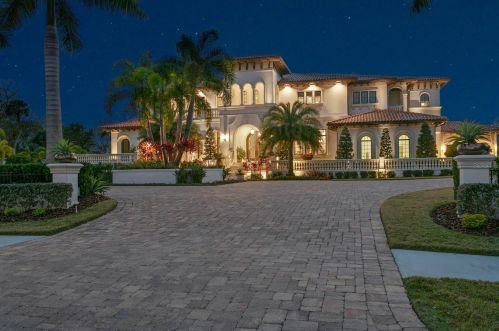 2621 Dundee St, Tampa FL  33629-7516 exterior