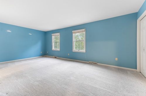 214 Allenberry Cir, Pittsburgh PA 15234-1002 exterior