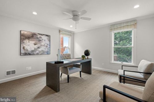 613 Royal St, Alexandria VA  22314-2031 exterior