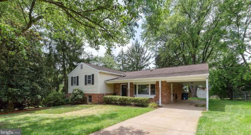 1606 Mary Ellen Ct, Mc Lean VA  22101-5023 exterior