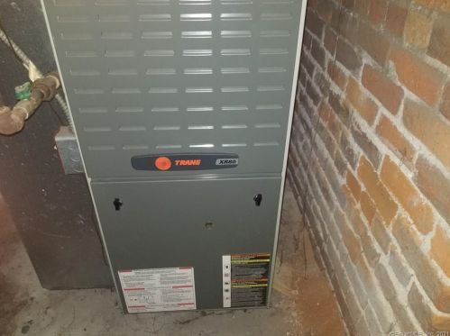 10 Lafayette St, Derby CT 06418-1706 exterior