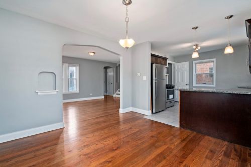 10714 Calumet Ave, Chicago, IL 60628-3609