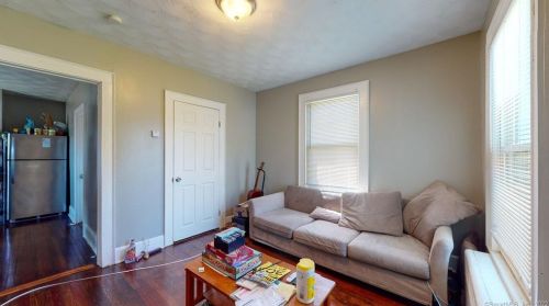 30 Chapman St, New Britain CT 06051-2807 exterior