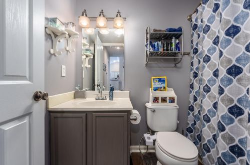 7362 Milan Dr, Kalamazoo MI 49024-3052 exterior