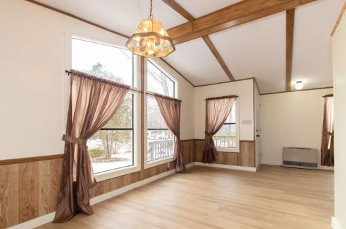 121 Pne Rdg Rd, Concord NH 03307-0837 exterior