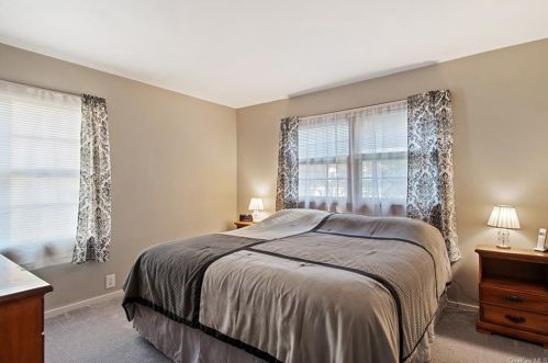 935 Lyman Ave, Peekskill NY 10566-1828 exterior