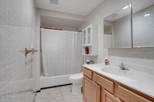 338 New Central Ave, Jackson Twp NJ 08527-2952 exterior