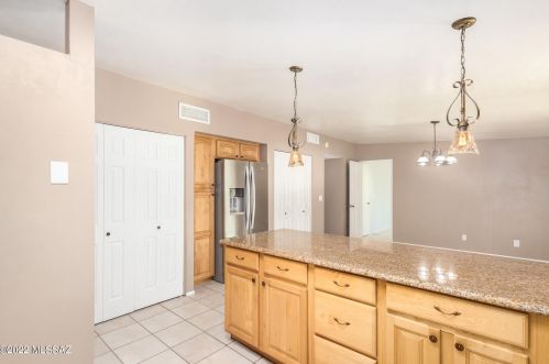 26 Evelyn Ave, Tucson AZ 85710-2641 exterior