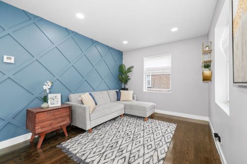 10024 Yates Blvd, Chicago IL  60617-5365 exterior