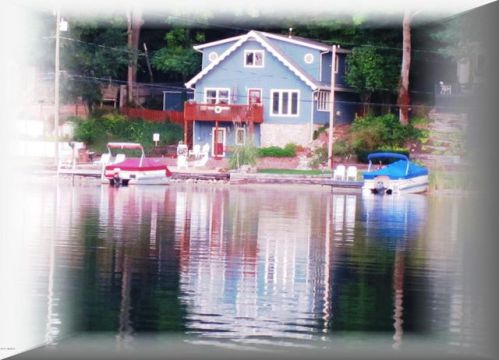 7074 Larned Dr, Belding, MI 48809-9334