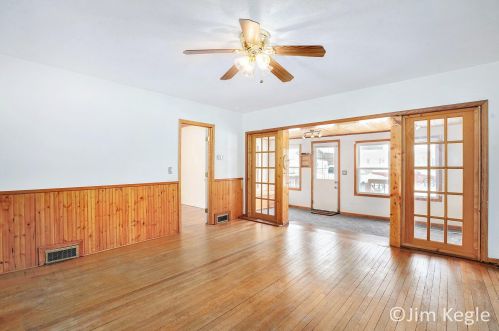 122 Lincoln St, Grant MI 49327-9115 exterior