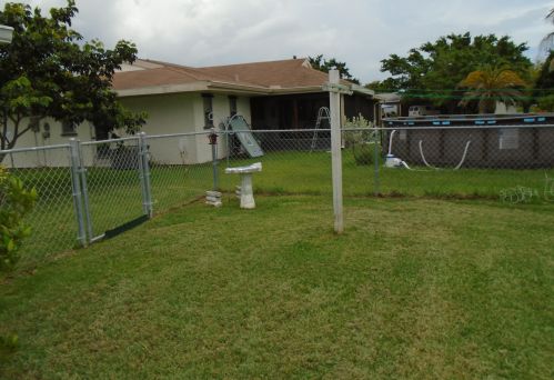 1942 Rainier Rd, Fort Pierce, FL 34952-7610