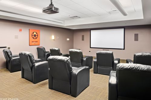 65 Monroe St, Chicago IL  60603-4910 exterior