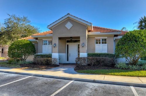 4962 Anniston Cir, Tampa FL 33647-2310 exterior