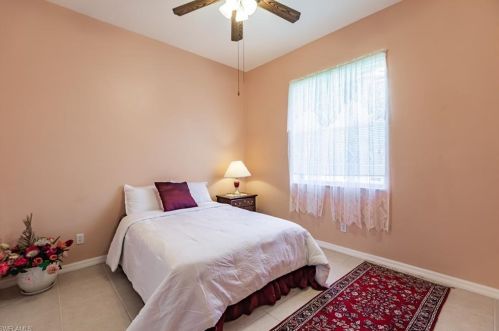 3985 60 Ave, Naples FL 34120-2663 exterior