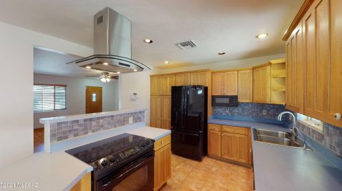 111 Sawtelle Ave, Tucson AZ 85716-4446 exterior