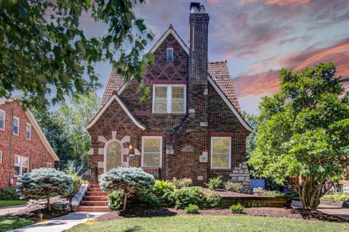 7246 Colgate Ave, Saint Louis, MO 63130-3034