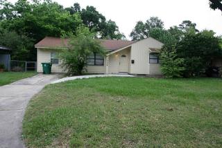 7406 Dearborn St, Houston TX  77055-3714 exterior