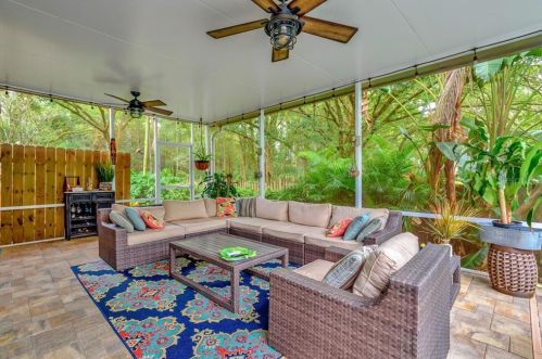 15410 Heathridge Dr, Tampa FL 33625-1638 exterior