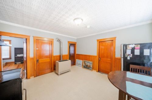 363 Logee St, Woonsocket RI 02895-6031 exterior