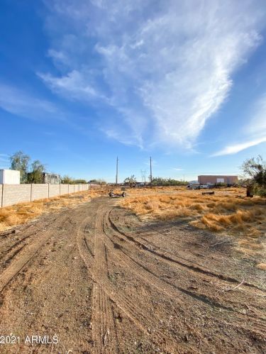 37215 20th St, Phoenix AZ 85006-2325 exterior