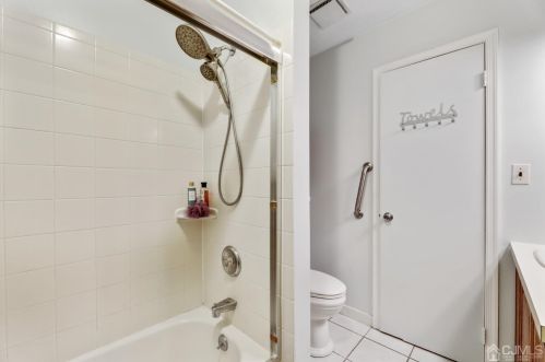 81 Pheasant Run, Edison NJ 08820-2943 exterior