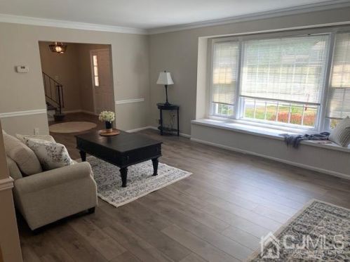 27 Colleen Cir, Trenton NJ 08638-1731 exterior