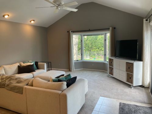 554 Park Ave, Elmhurst IL  60126-3645 exterior