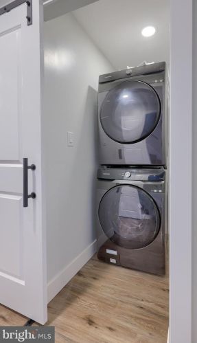 419 Pine St, Lancaster PA  17603-3311 exterior