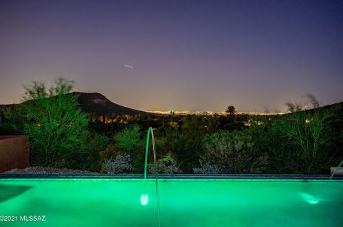 321 Corte Tortuga Vis, Tucson AZ  85745-1792 exterior