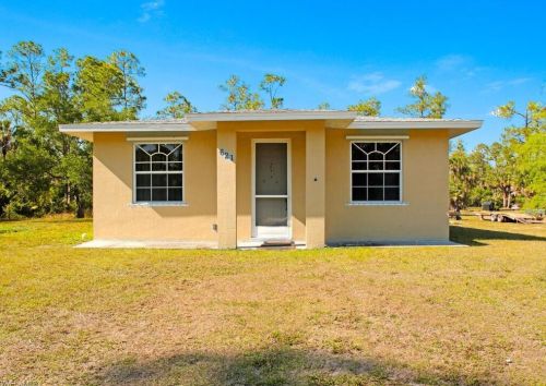 645 10 Ave, Naples FL 34120-0051 exterior