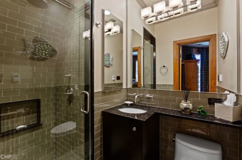 1309 Carmen Ave, Chicago IL 60640-2903 exterior