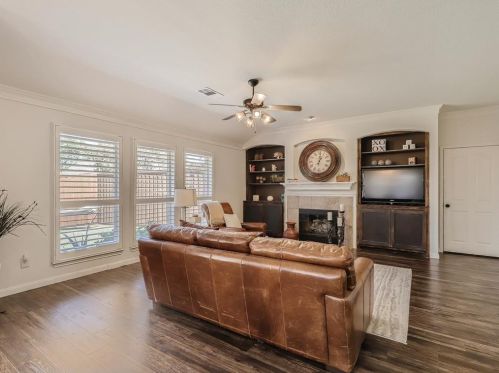 7716 Glenoaks Dr, Frisco TX exterior