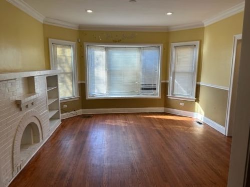 8841 Throop St, Chicago, IL 60620-3430