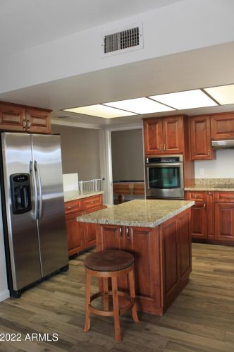 10215 26th St, Phoenix AZ 85050-1906 exterior