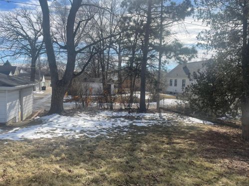 9319 Schlinger Ave, Milwaukee WI 53214-1236 exterior