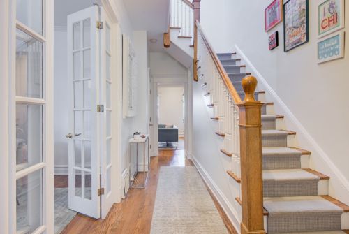 1924 Newport Ave, Chicago IL  60657-1026 exterior