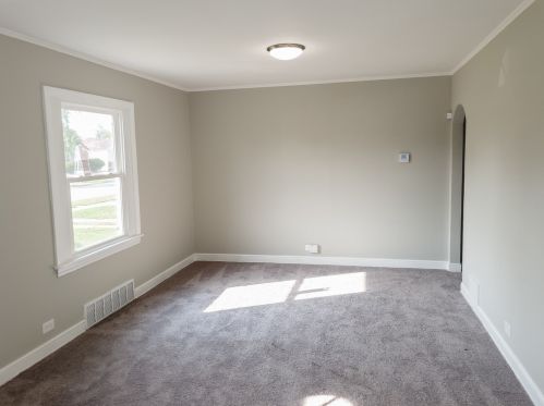 12819 Throop St, Chicago IL 60827-6421 exterior