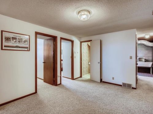 354 18 Ave, South Saint Paul MN 55075-1843 exterior