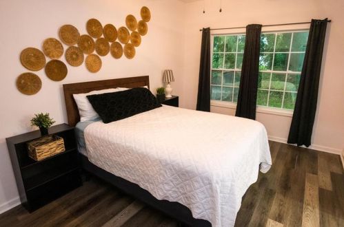 944 Hubbard St, Atlanta GA 30310-3136 exterior