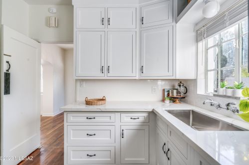 2622 6 St, Tucson AZ 85716-4852 exterior